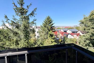 Apartament cu 3 camere decomandat, mobilat în Zorilor