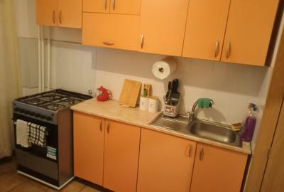 Apartament cu 2 camere semidecomandat în Titan