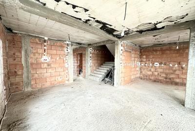 Duplex la roșu, 5 camere, 127 mp utili 305 mp teren - Dumbravita - 3