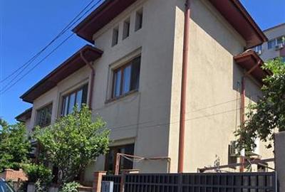 Casă interbelică cu grădină proprie | S+P+E | Parcul Carol - 1