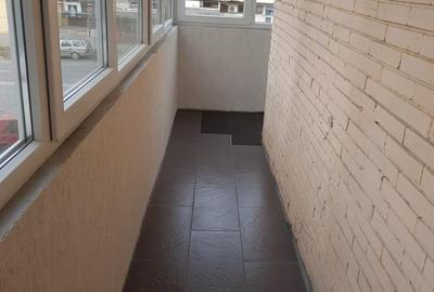 Pacurari-Luk Oil . apartament cu doua camere ,renovat , 72 mp suprafata totala - 9
