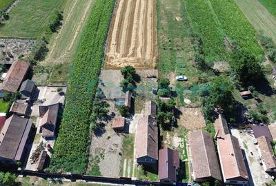 Casă individuală cu 3 camere în Bicaci