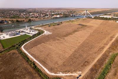 Teren intravilan cu acces rapid la autostrada A4 și la Portul Agigea. - 3