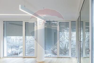 Apartament penthouse, decomandat, 4 camere, Natiunile Unite - 2