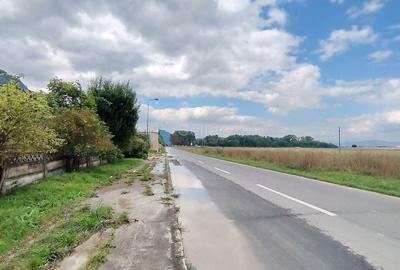 Teren Intravilan - 1