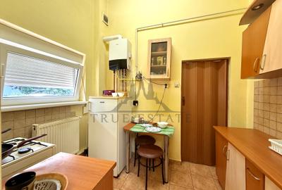 Parter in vila cu loc de parcare in curte - 4