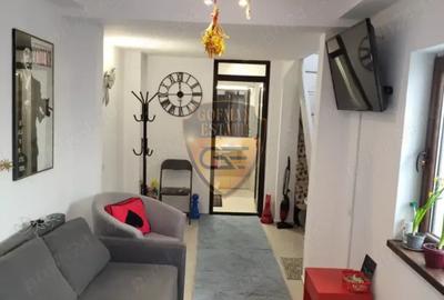 Casă individuală cu 2 camere în Casa de Cultură