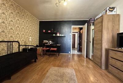 Garsoniera Titan 30 Mp Etaj 9 Instalatii Schimbate 7 Min Metrou - 2