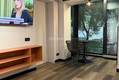 Apartament cu 2 camere semidecomandat, mobilat în Floreasca