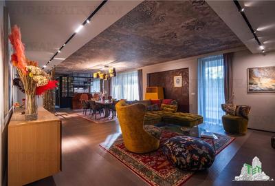 Apartament cu 5 camere decomandat în Primăverii