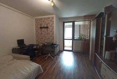 Garsoniera renovata,mobilata-utilata,parcare,71000 Euro - 1