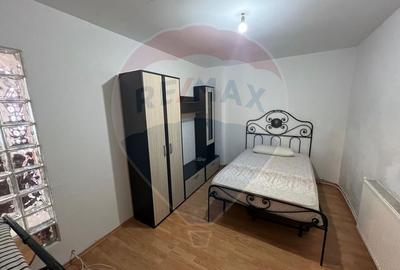 Apartament 3 camere în zona Sud-Vest ROMPETROL - 3