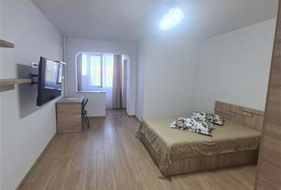 Titan, cocheta, renovata, mobilata, utilata, metrou. - 5