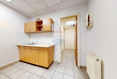 Oportunitate premium Inchiriere spațiu comercial în Piața Astra Brasov - 11