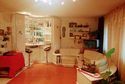 Casă individuală cu 4 camere în Cristur