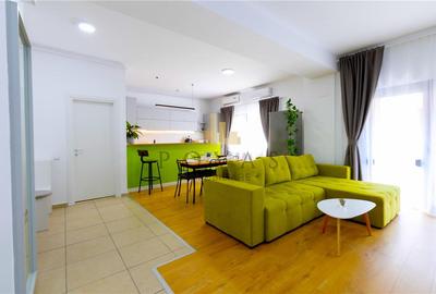 Apartament cu 3 camere semidecomandat în Moșilor