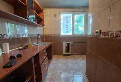 Apartament 4 camere , 2/4, Titan , Theodor Pallady, metrou 1 Decembrie - 13