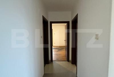 OPORTUNITATE: Apartament, 3 camere, 2 bai, 3 terase, zonă semicentrală - 2