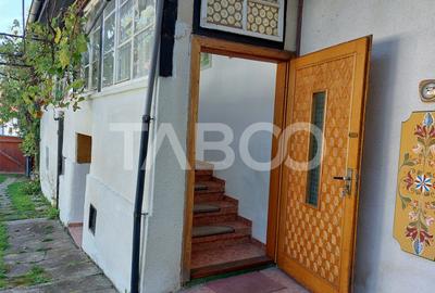Casa de vanzare cu 2 apartamente separate si teren 544 mp Cisnadioara - 23