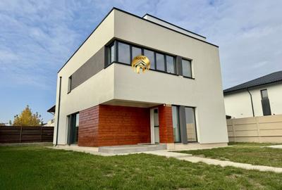 Casă individuală cu 4 camere în Odăi