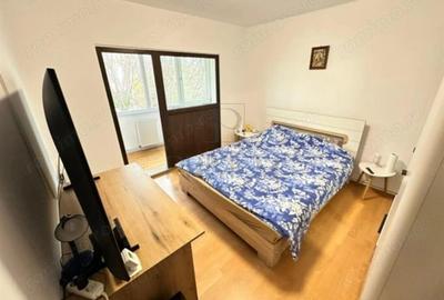Apartament cu 3 camere decomandat, mobilat în Girocului