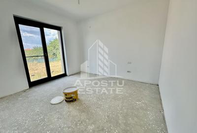 Duplex alipit cu 4 camere situat in vatra satului din Giroc - 4