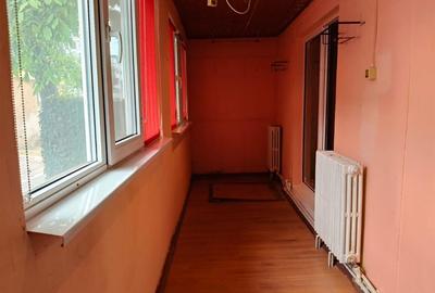 Ap 2 cam, conf 1, Buzaului Parter cu balcon, LIBER - 10