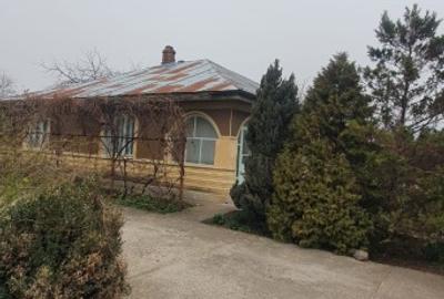 Casa de vanzare cu teren 1541 mp. - 2
