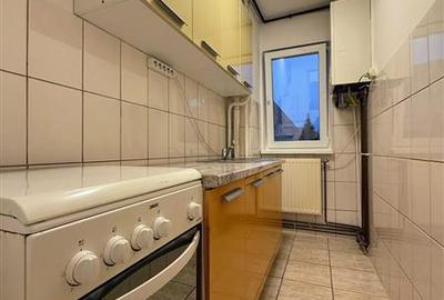 Apartament 2 camere, etaj 2, centrala proprie, zona Florilor - 5