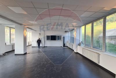 Vila / Pensiune / Camin / Azil seniori, zona superba Moeciu, parcare - 15