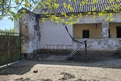 Casa pentru renovare  in Nadlac cu teren 1472mp - 4