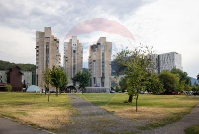 Apartament cu 4 camere de vânzare în zona Centrul Civic - 27