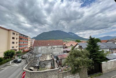 Pensiune cu potențial deosebit, vedere spectaculoasă spre Piatra Craiului - 23