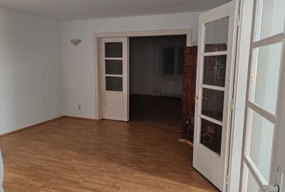 Casa 4 camere libera la vanzare zona Schei - 4