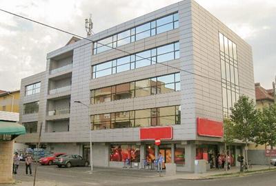 Birou, 210 mp în P-ta Presei Libere