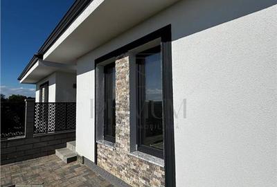 Duplex cu 3 camere în Urseni