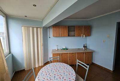 Ap. deosebit, 1 cameră, 31 mp, et. 4 din 5, decomandat, termoizolat, Soarelui - 10