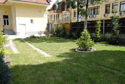 Apartament in casa recent renovat , parcare in curte, zona centrala - 3