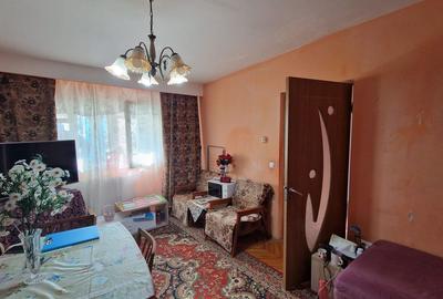 DE VÂNZARE: Apartament 3 Camere Baia Mare - Republicii, 49.90mp - 2
