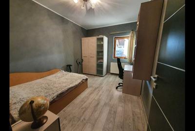 Apartament 3 camere decomandat | Curte proprie | 2 locuri parcare - 5