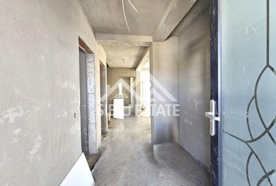 Casa noua 5 camere, 3 bai, curte mare - 8