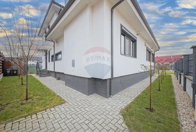 Casă premium cu 270 mp utili, 7 camere ,curte generoasă în Bartolomeu - 37