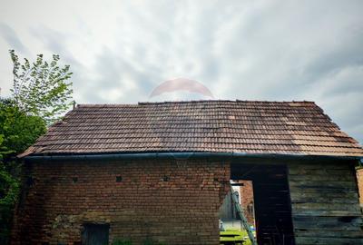 Casa ultracentral in Saliste cu un teren generos de 1757 mp - 12