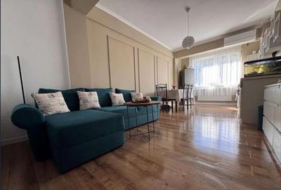 Apartament cu 2 camere semidecomandat, mobilat în Florești