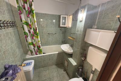 Apartament cu 3 camere in zona Pantelimon, Aleea Vergului, nr. 4 - 6