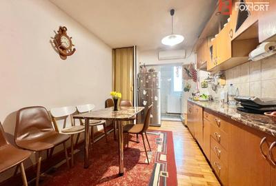 Apartament cu 3 camere, etaj 5 de vanzare, zona Lunei - 5
