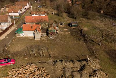 Teren intravilan de 302 mp în localitatea Șoimoș - 16