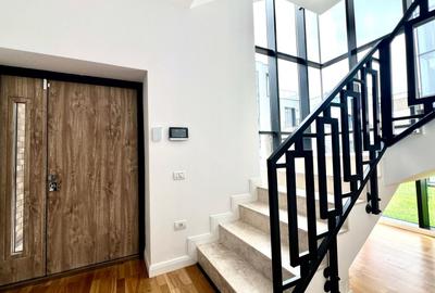 Casă individuală cu 5 camere în Pipera