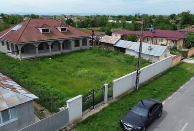 Casă individuală cu 4 camere în Hângulești