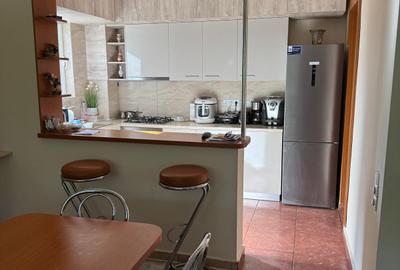 Vilă Bragadiru lângă Sector 6, 5 camere, 210 mp, teren 2000 mp, piscină - 3